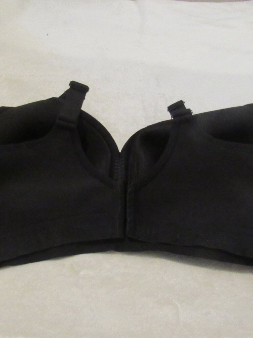 Cacique Black Lightly Lined No Wire Bra Size 44DD - Picture 3 of 6